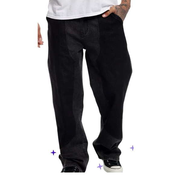 Hot Topic - Picture 1 of 7